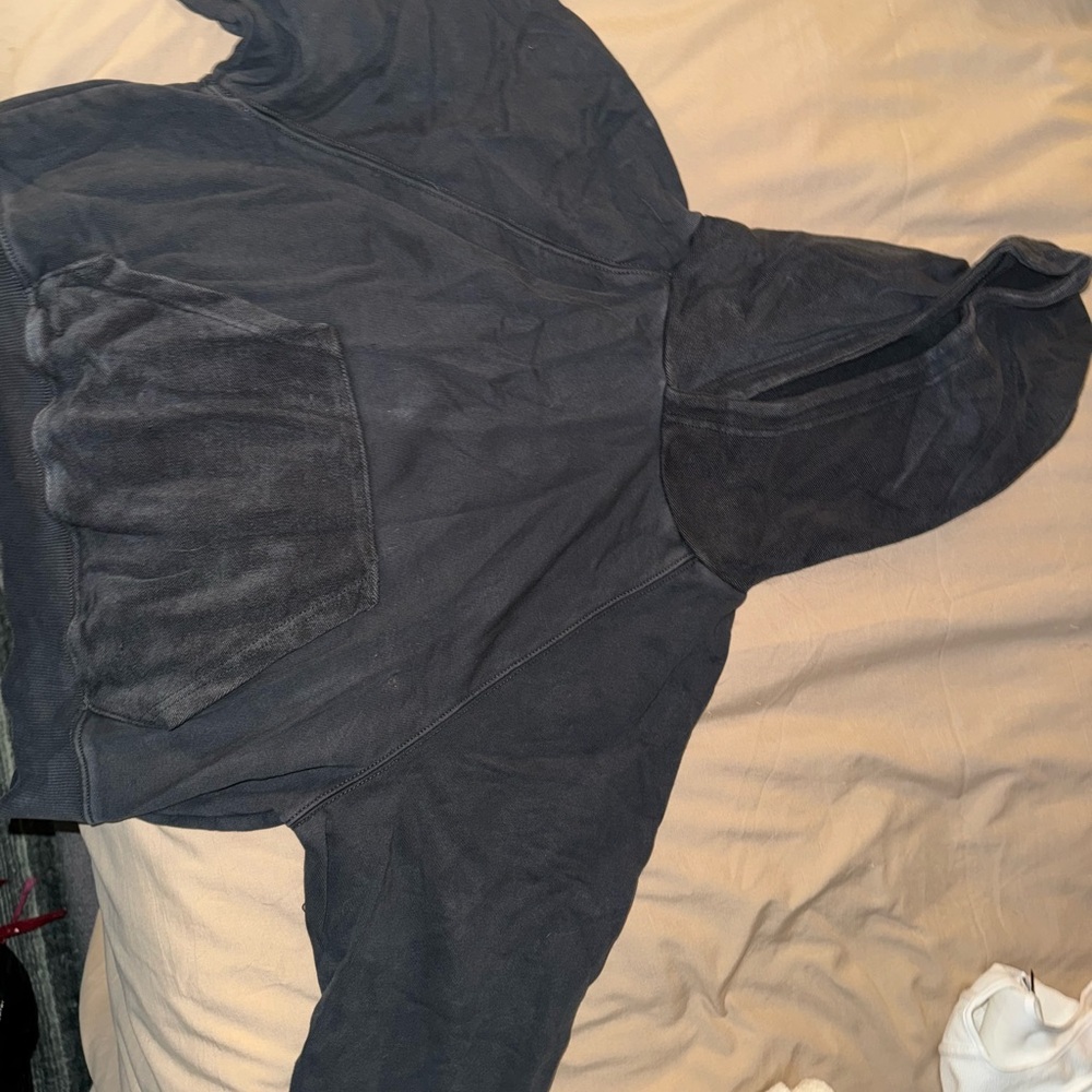 Cozy Black cropped Hoodie